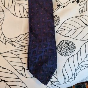 Men's tie